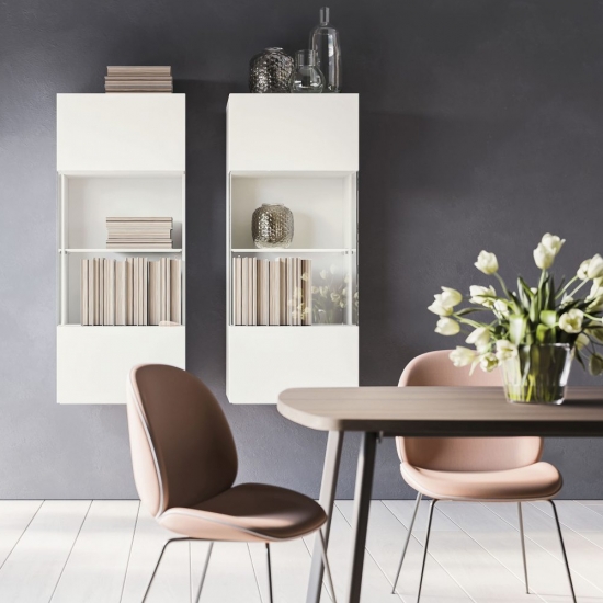 M-05 Falra szerelhető komód