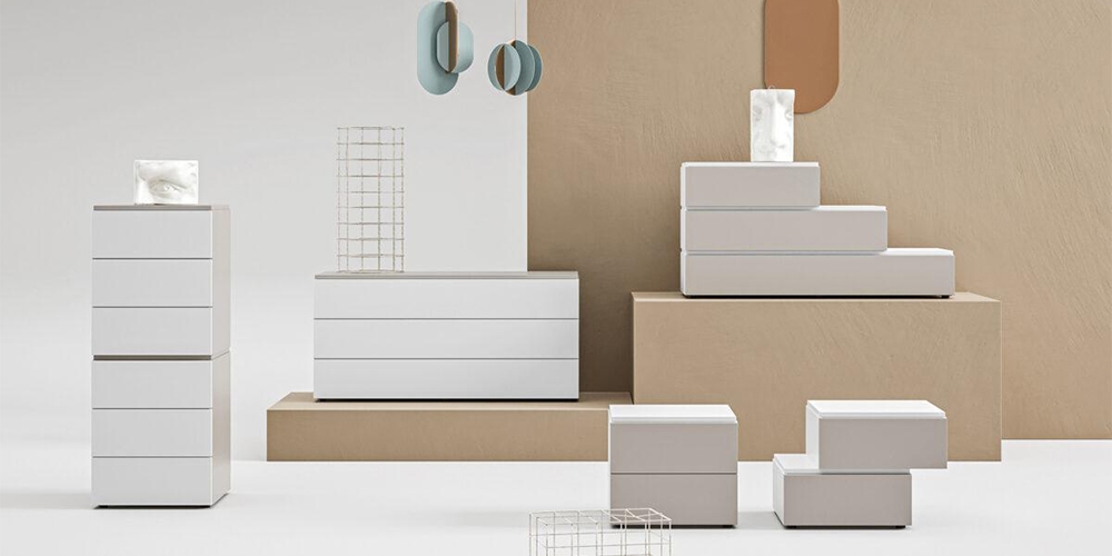 System egyedi kisméretű szekrények és éjjeliszekrény